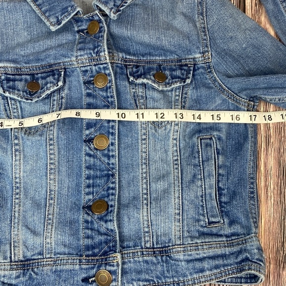 American Eagle Outfitters Jean Jacket - Picture 3 of 7
